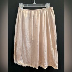 Vintage GIVENCHY Underdressings HALF SLIP L❤️